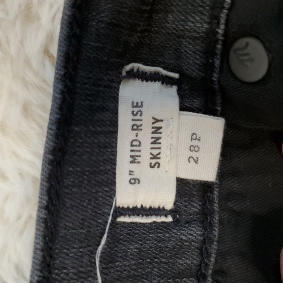 Madewell 9" Mid-Rise Skinny Jeans Raw Hem 28P - Picture 10 of 13
